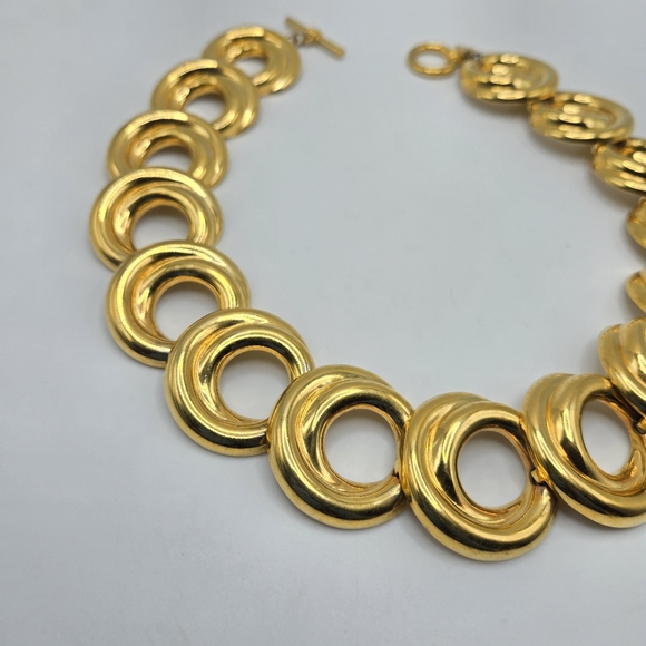 Anne Klein Goldtone Choker Necklace Chunky Statement Mobwife Mogul 1980s Vintage - Picture 5 of 7